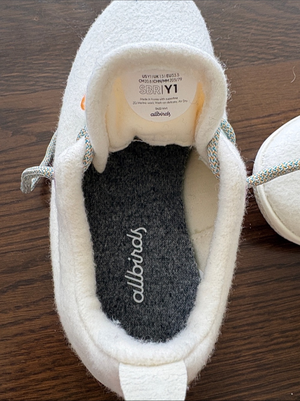 allbirds Kids Cream Wool Runner Sneakers with Multicolor Eyelets - NWOT - Picture 4 of 6